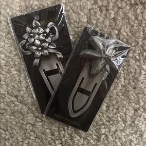 NWOT Silver Floral and Starfish Bookmarks Set of 2